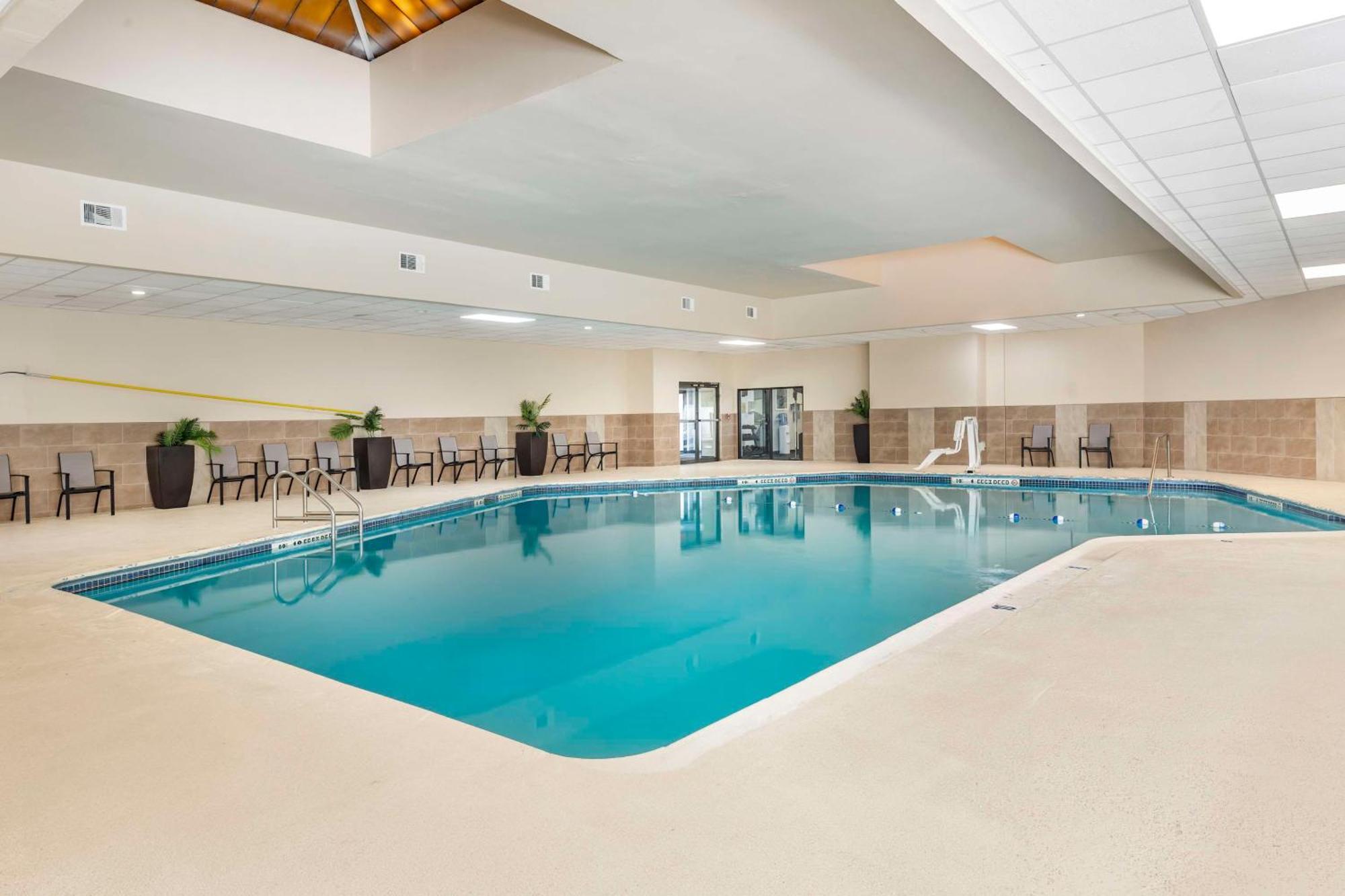 Clarion Inn North Haven Екстериор снимка