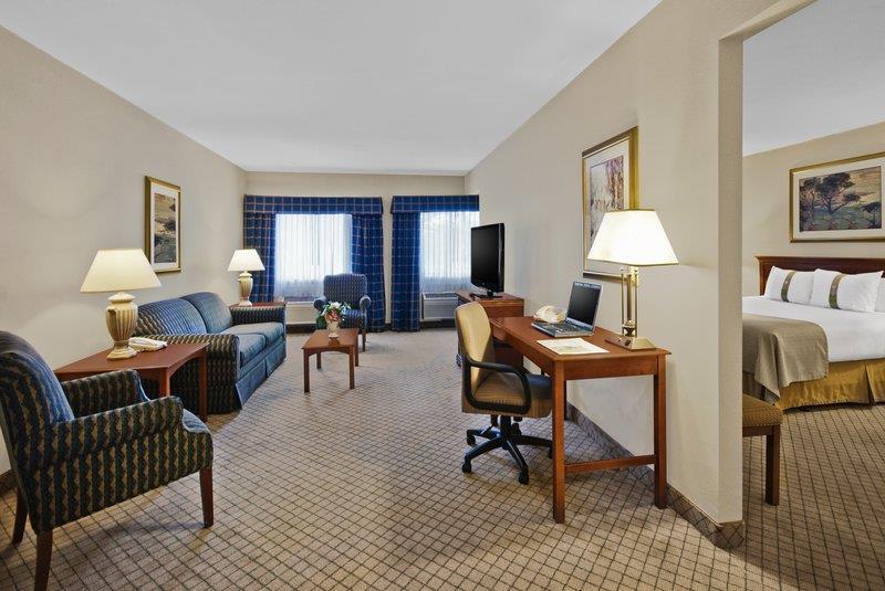 Clarion Inn North Haven Стая снимка